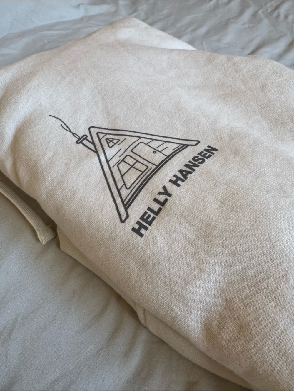 Helly Hansen Cream Logo Hoodie size: M - Picture 2 of 6